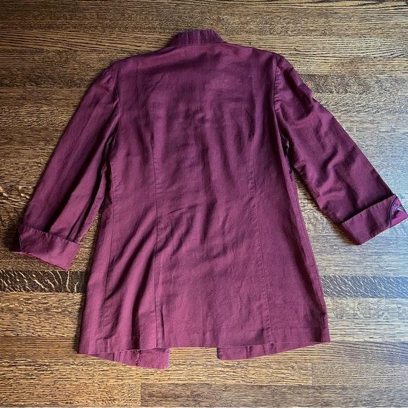 Butterfly Linen Tunic, Handmade Jacket with Frog Closures, Silk Appliqué - Picture 5 of 10